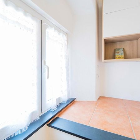 096 - Casa Al Borgo Cavi Di Lavagna, 150 Metri Dal Mare Appartement Buitenkant foto
