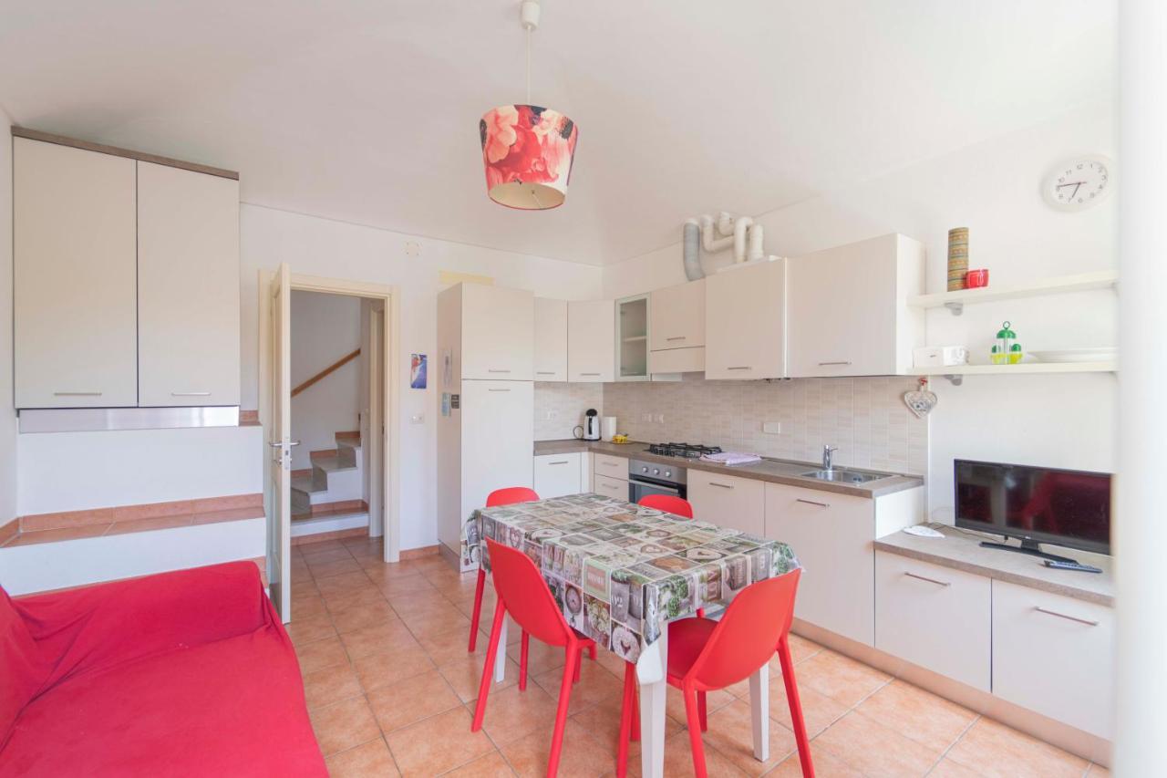 096 - Casa Al Borgo Cavi Di Lavagna, 150 Metri Dal Mare Appartement Buitenkant foto
